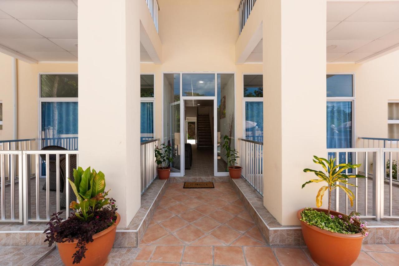 Home Confort Self Catering Anse Kerlan  Exterior photo